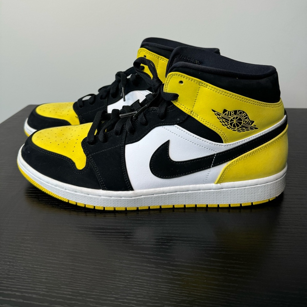 Jordan 1 Mid Yellow Toe Black